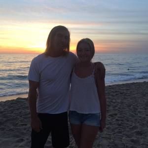 Meet your Posher, Gloria